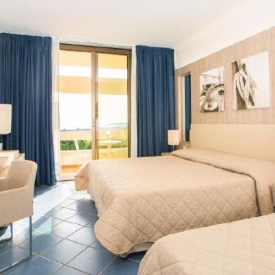 Quadruple Standard Family Lipari Club Promo Code