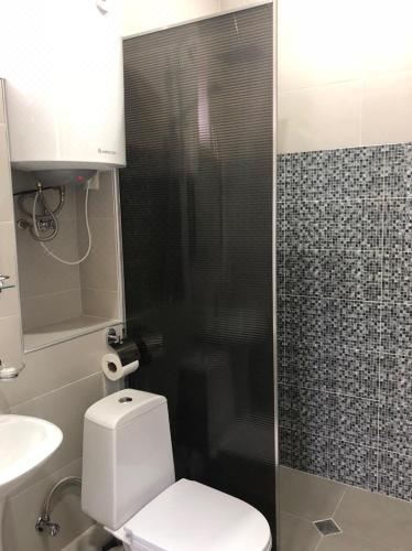 带浴室的双床房