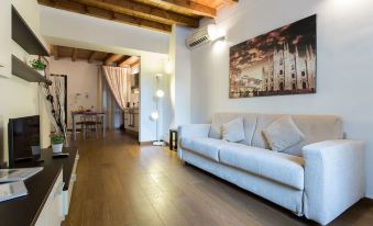Charming Milan Apartments Brera - Madonnina