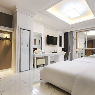 Twin(Large Whirlpool Bath, 2 Double Bed) Seosan Hello Hotel 쿠폰