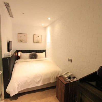 小型雙人房（無窗） 台北雀爾喜精品酒店-圓環館優惠