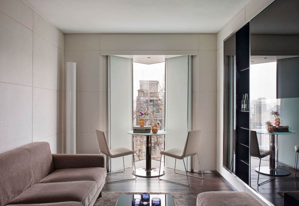 城市全景 3 卧室卓越 ME+ 套房