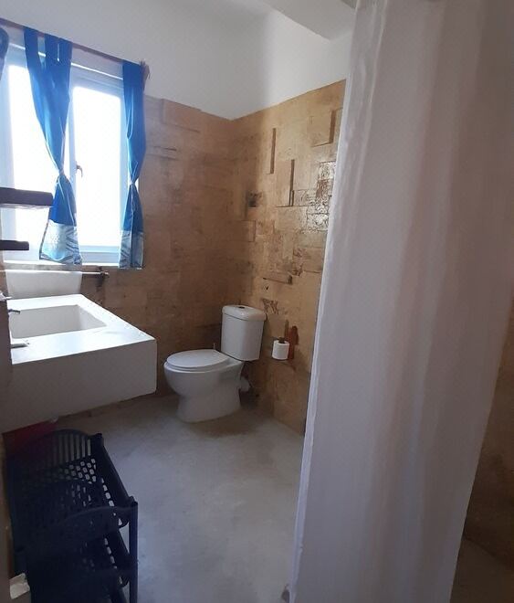 設計公寓， 1 張特大床和 1 張沙發床， 庭院景觀