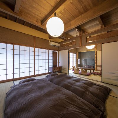 本館レギュラーフロアスタンダード、和洋混合バス付き、庭園ビュー こんぴら町家　うす クーポン