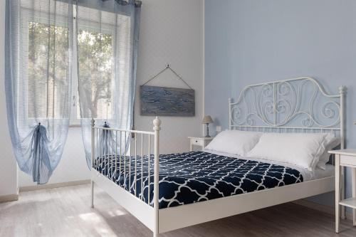 B&B Sapore di Mare Serapo Triple Room with Private Bathroom