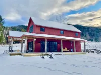Sweeping Vermont Views from A Designer Mount Ascutney Cabin Close to Everything Các khách sạn ở 