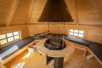 Weedingshall Lodges