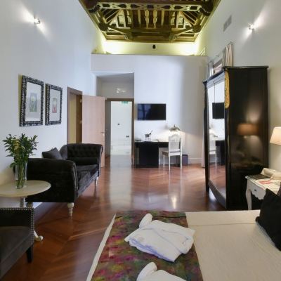 Family Two-Bedroom Suite Palacio Pinello Promo Code