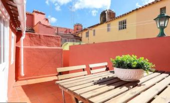 Santa Marta Apartment by Trip2Portugal - Housity