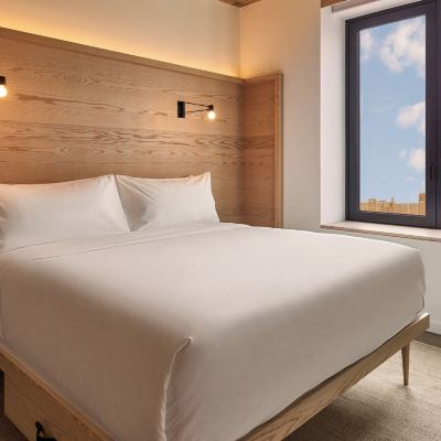 Radio Deluxe King Room Radio Hotel Promo Code