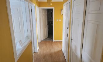 Snug - Colquhoun Square Apartment - Housity