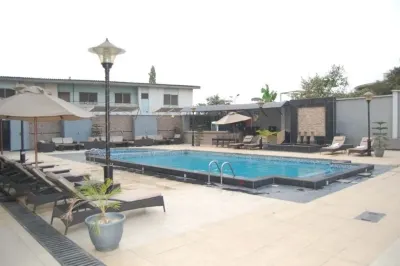 Owu Crown Hotels Hotel di 