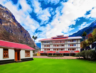 Yashshree Lachung Hotels in 