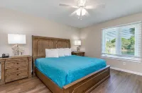 Gorgeous and Spacious 4 Bedroom Villa - 8D Windermere by the Sea Villa