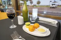 Hospitality Esperance, SureStay Collection by Best Western Hotel a 