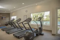 薩爾蒂洛Staybridge套房公寓飯店