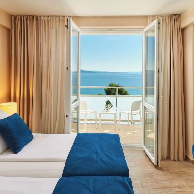 Superior Room With Balcony And Sea View Hotel Pinija Promo Code
