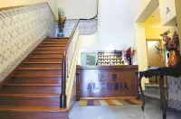 Grande Pensão Residencial Alcobia