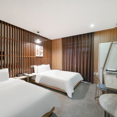 Deluxe Twin Room Divine Hotel Promo Code