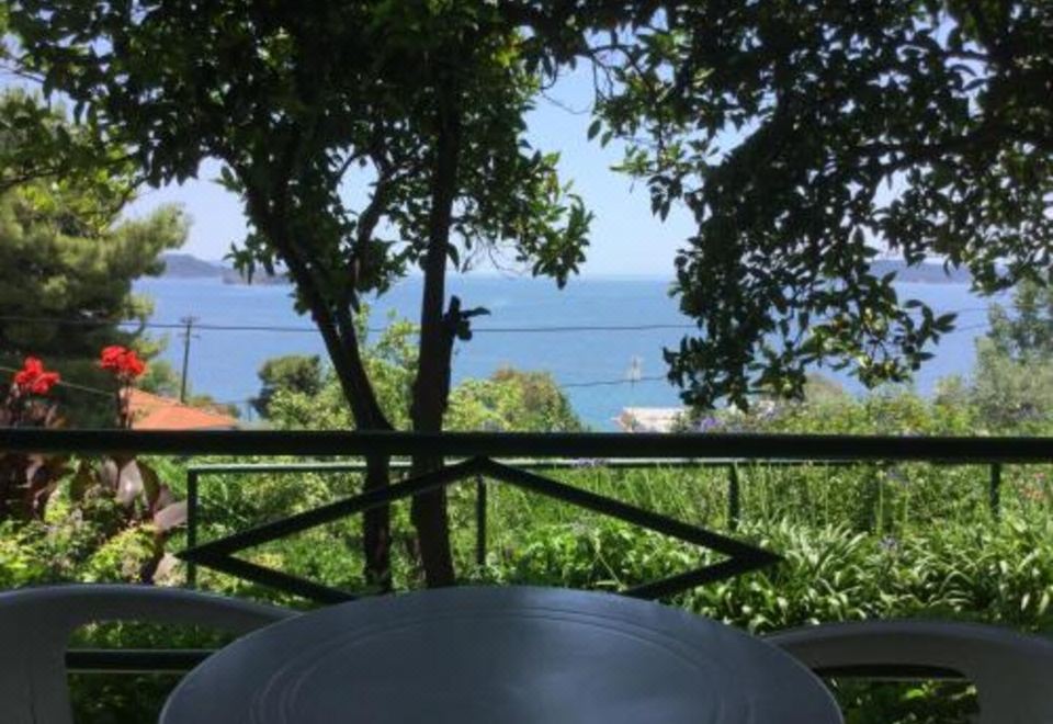 部分海景双床间