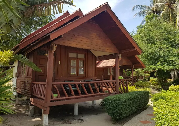 บังกะโลพร้อมวิวสระน้ำ