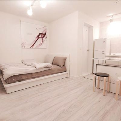 룸 5 더블 침대 경주 더스퀘어 펜션 쿠폰