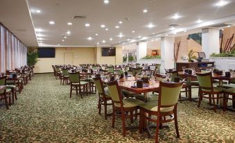 Best Western Plus Atlantic Beach Resort