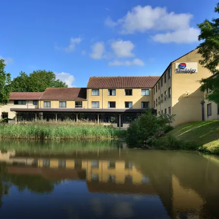 Travelodge Bath Waterside