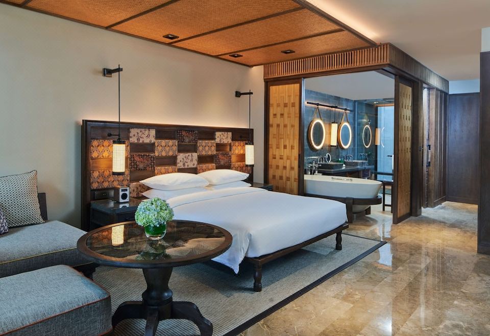 King Room With Pool View