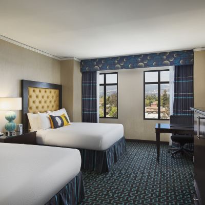 頂層高級房，兩張大床 庫比蒂諾朱尼伯格芮精選希爾頓酒店優惠