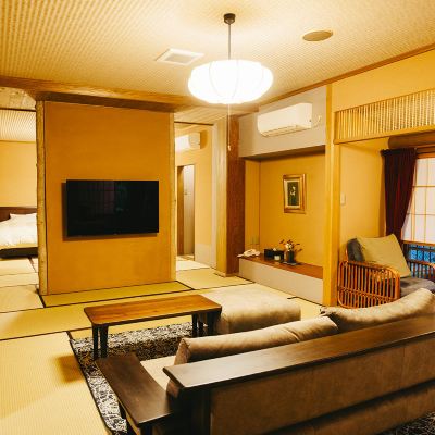 主樓角落日式西式混合浴室，山景 黑川旅館優惠