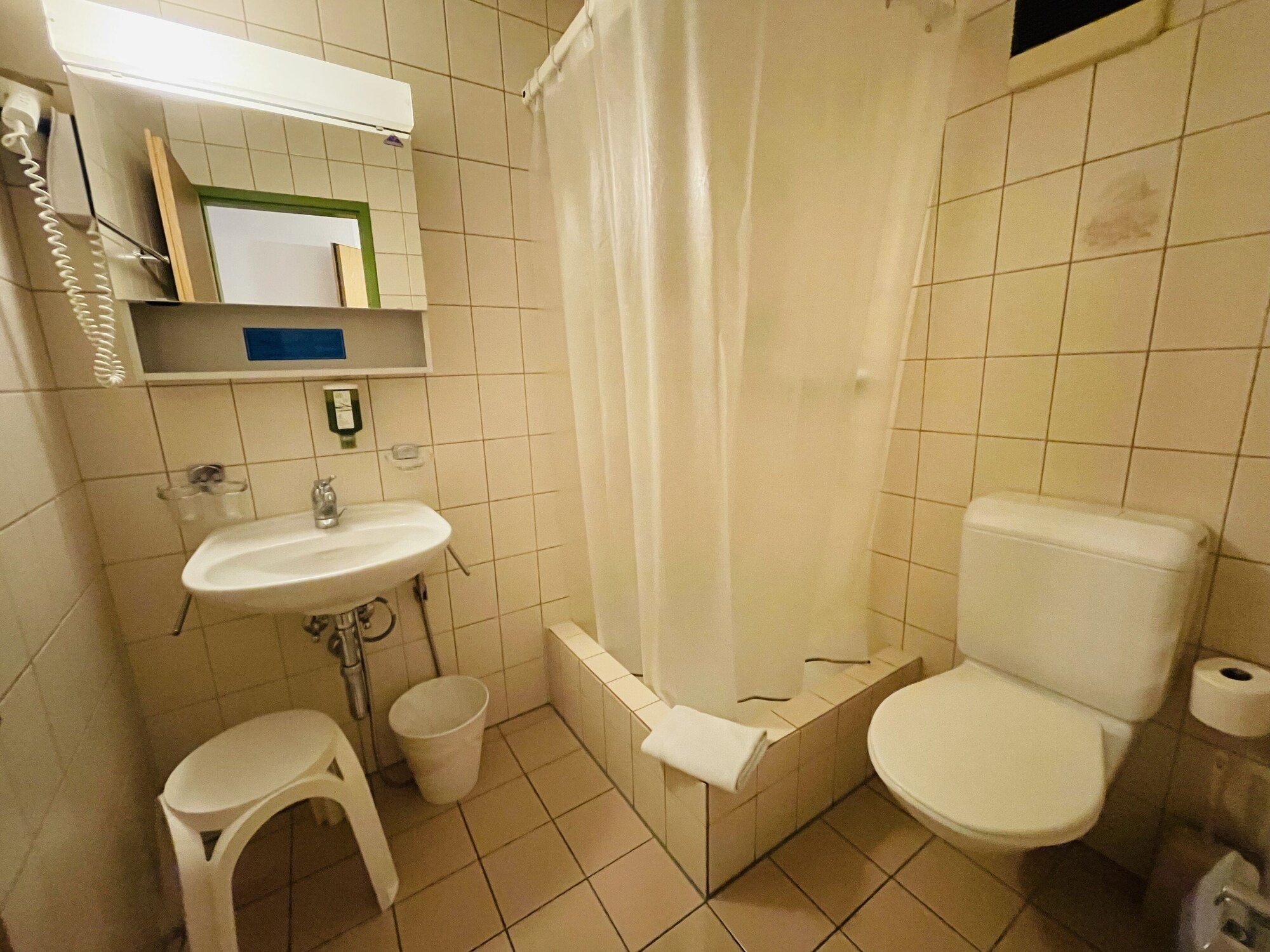 双人房（带空调）