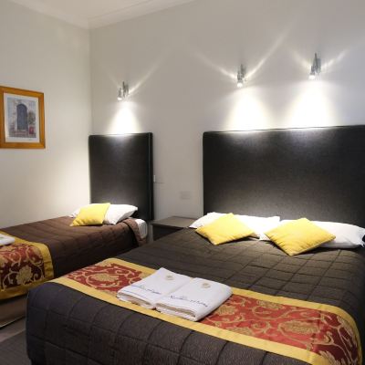 Family Room Sapphire Palms Motel Promo Code