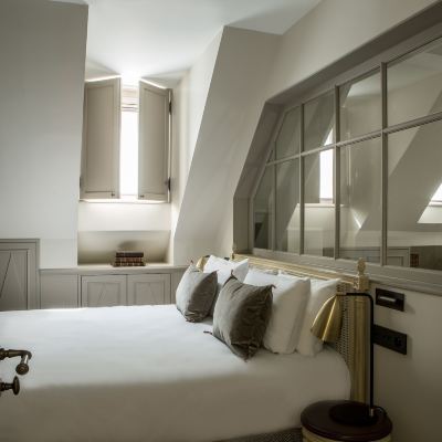Junior Suite (Charles V Le Sage) Charles V Promo Code