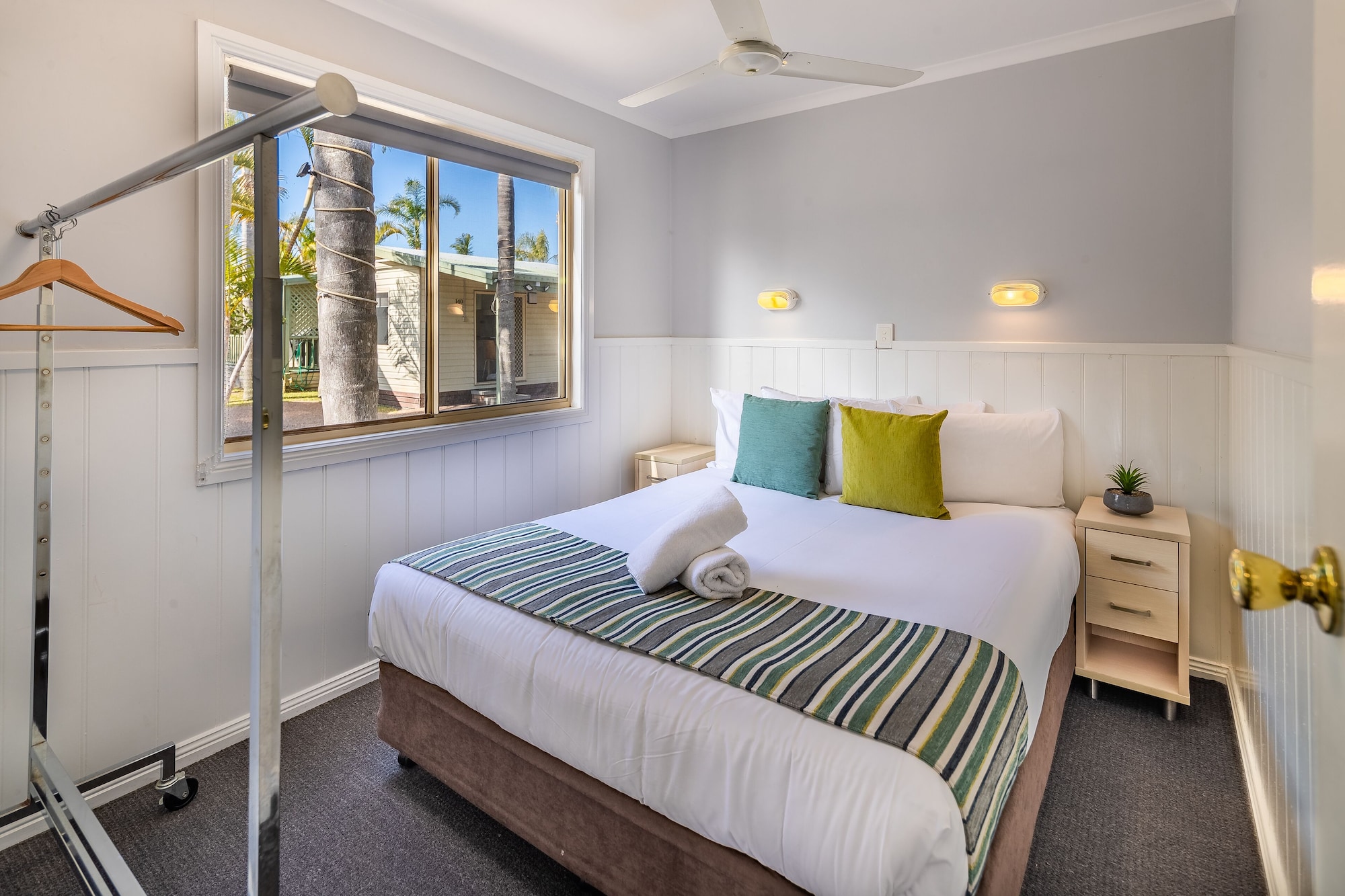 Ingenia Holidays One Mile Beach标准小屋（2 Br-4B）