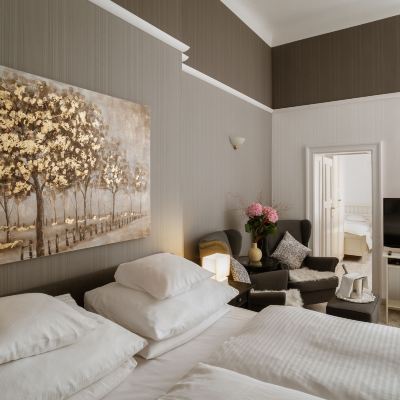 Triple Room Hotel Augusta am Kurfürstendamm Promo Code