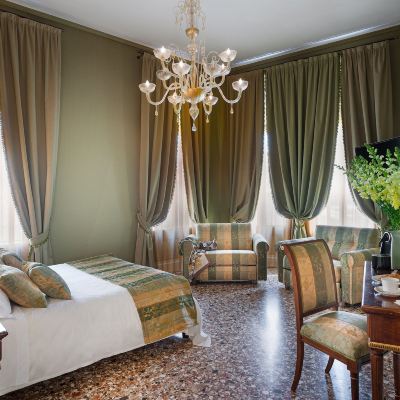 Suite Ca' Gottardi Promo Code