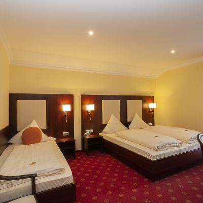 舒適三人房， 多張床 格內塔內酒店優惠