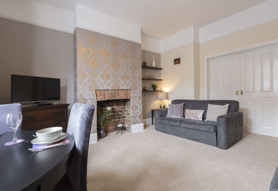 公寓，2间卧室（三层卧铺床）