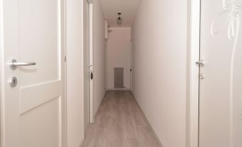 Hotel & Apartments " Perpoin " - Housity