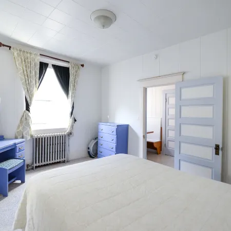 Brown & Hawkins Historical Apartments Отели в г. Сьюард