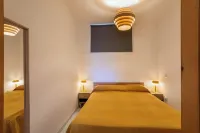 House with sea view, with equipped garden, private parking, pets allowed