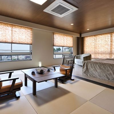 西洋風セミルーム 石切温泉　ホテルセイリュウ クーポン