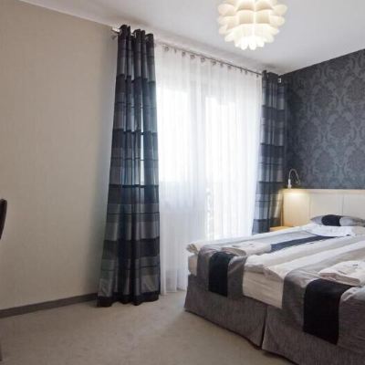 Studio With Terrace Silverton Promo Code