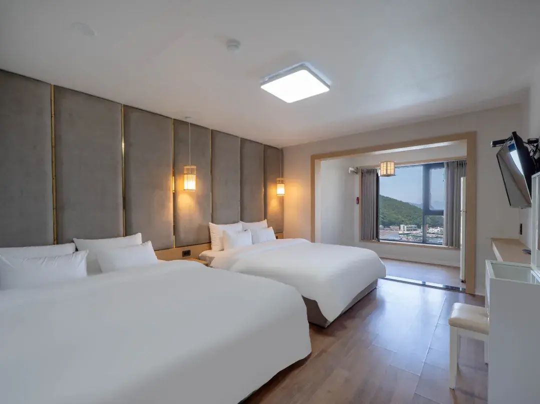 Brown Dot Hotel Geoje Geunpo Port - 거제시