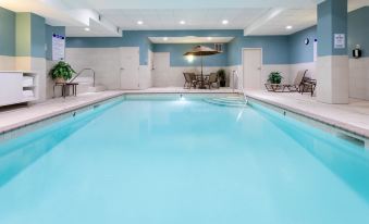 Holiday Inn Express & Suites Minneapolis-Dwtn (Conv Ctr)