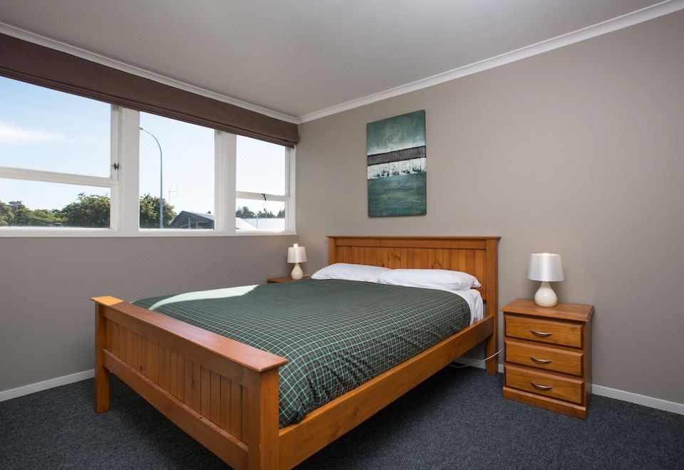 標準大床間帶共用浴室