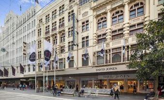 Melbourne CBD Central Apartment Hotel