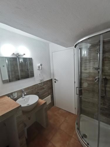 Loft Luna One-Bedroom Apartment