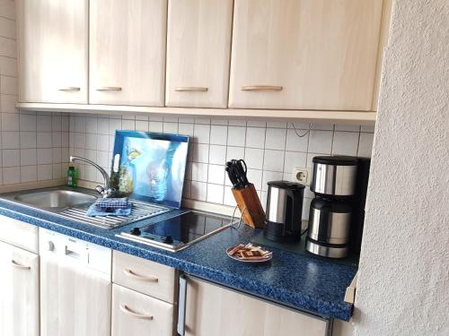 标准三人一室公寓